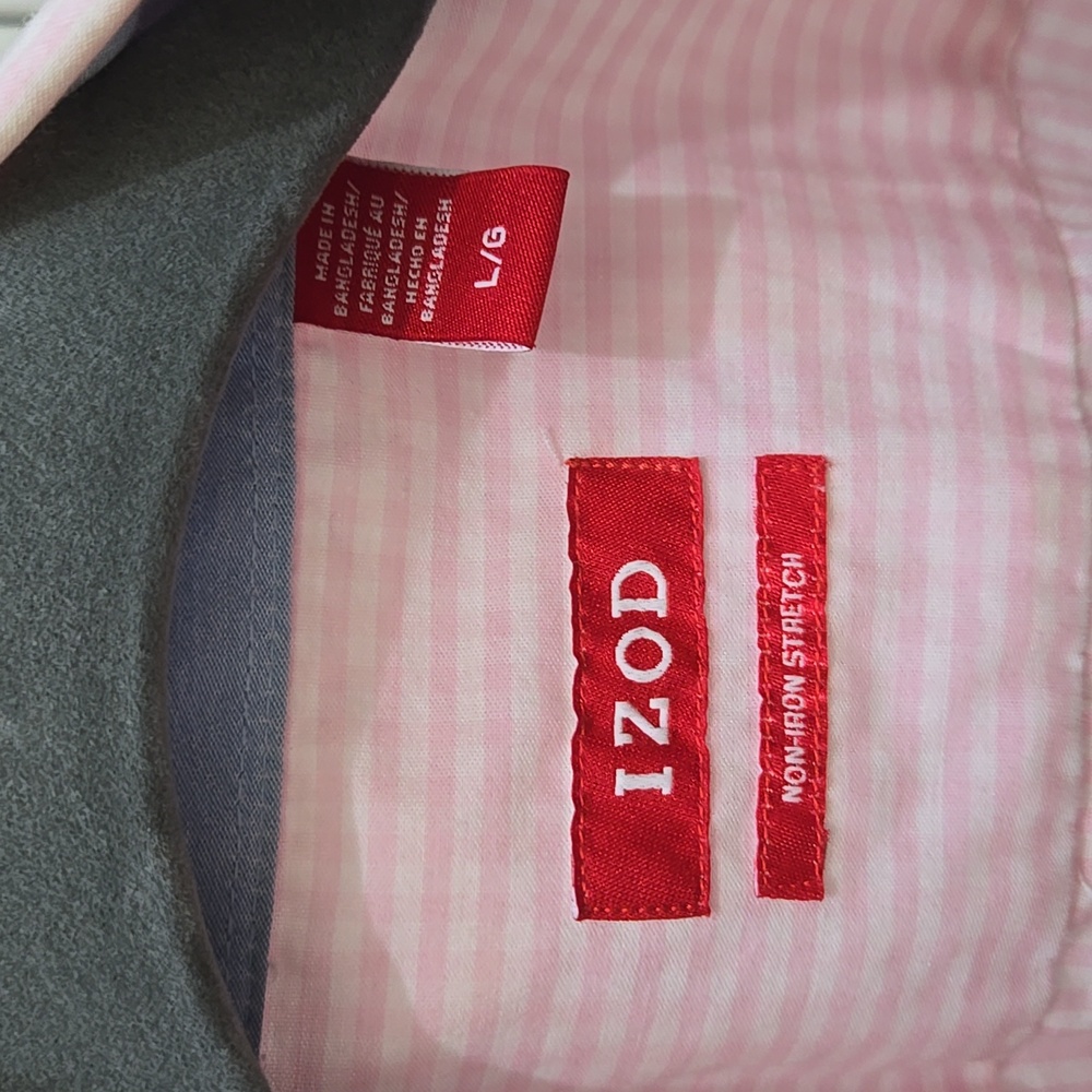 Izod Men's Light Pink Button Down Shirt - Picture 2 of 4